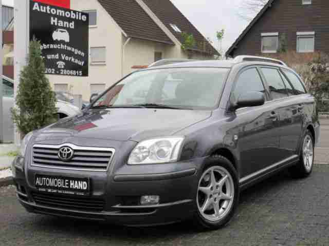 Toyota Avensis 2.0 VVT-i Combi Sol