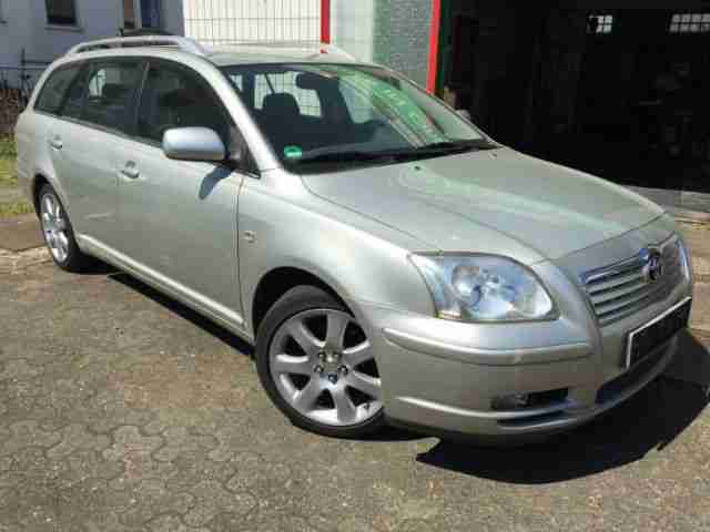 Toyota Avensis 2.0 VVT i Combi Sol