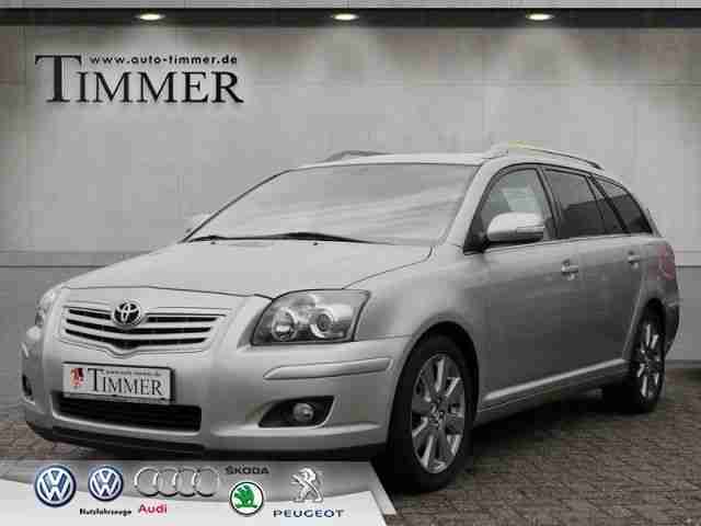 Avensis 2.0 VVT i Travel Navi Tempomat