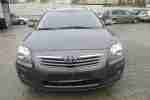 Avensis 2.2 D 4D Combi Executive
