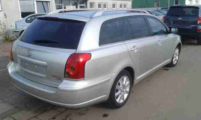 Toyota Avensis 2.2