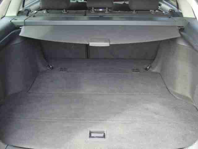 Toyota Avensis 2.2 D-CAT Combi Executive *AHK*