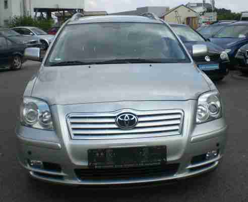 Toyota Avensis 2.2 D-CAT Combi Executive *LEDER*PDC*
