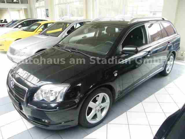 Toyota Avensis 2.2 D CAT Combi Sol XENON KLIMA