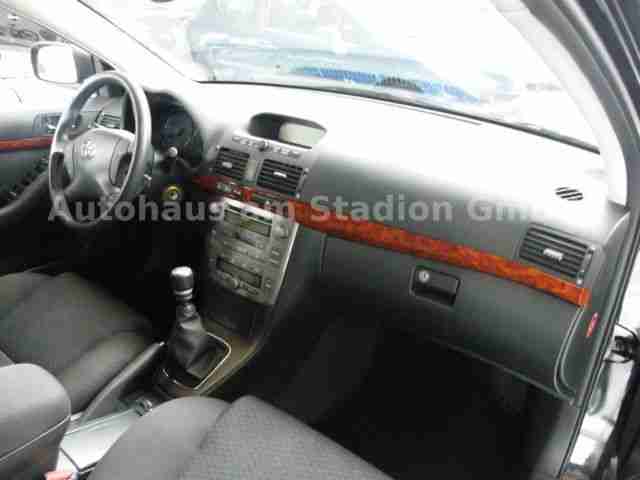 Toyota Avensis 2.2