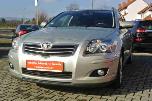 Toyota Avensis 2.2 D-CAT Combi Team-1 Hand-AHK- SHZ
