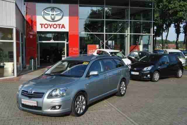 Avensis 2.2 D CAT Combi Travel, Navi, AHK