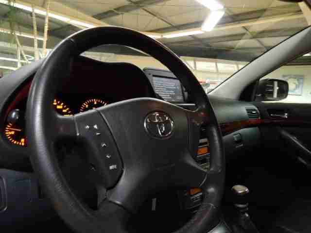 Toyota Avensis 2.2 D-CAT Executive 1.Hand Leder Navi