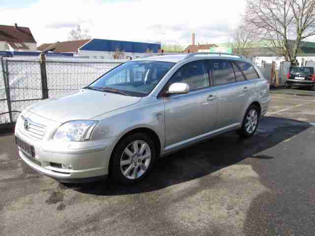 Avensis 2.2 D CAT Xenon AHK PDC ATM