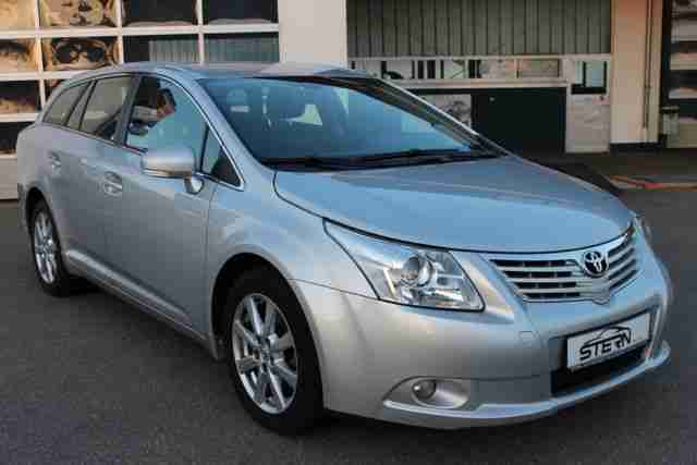 Toyota Avensis Combi 2.2 D 4D Sol 1.Hand