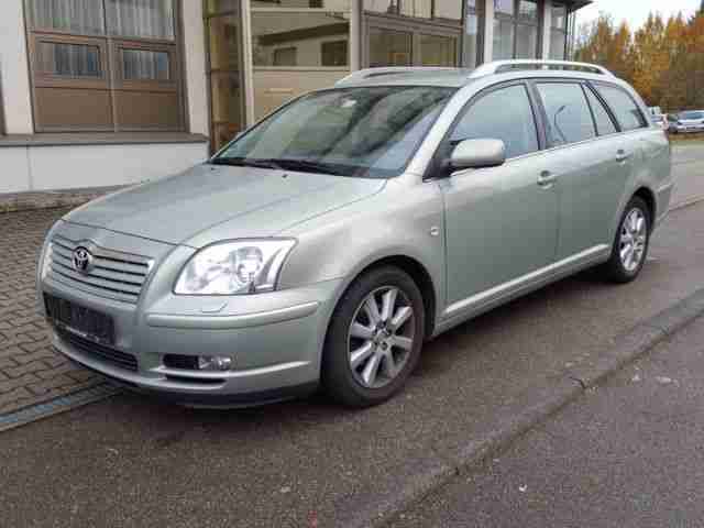 Avensis Kombi 1.8 Executive 1Hand Xenon