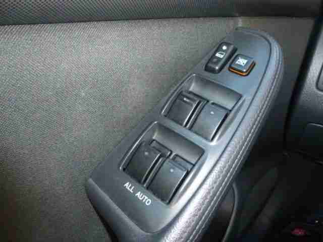 Toyota Avensis Kombi 1.8 Travel,LEICHTMETALLFELGEN