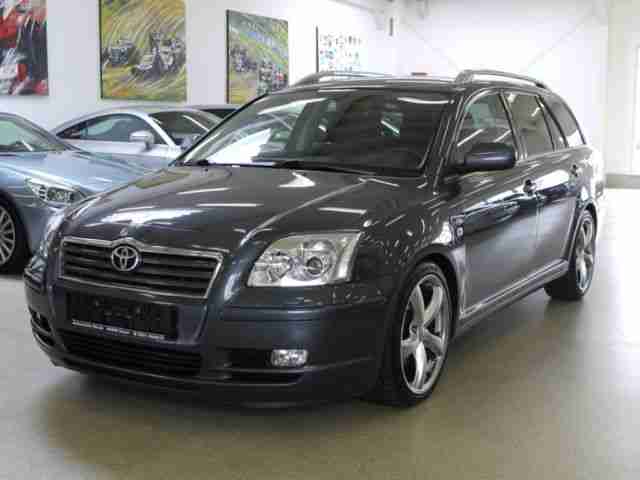 Avensis Kombi 2.2 D CAT Executive