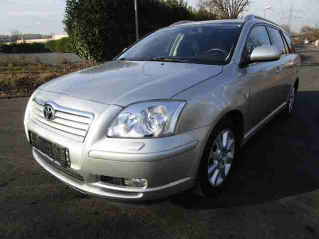 Avensis Kombi 2.2 D CAT Executive