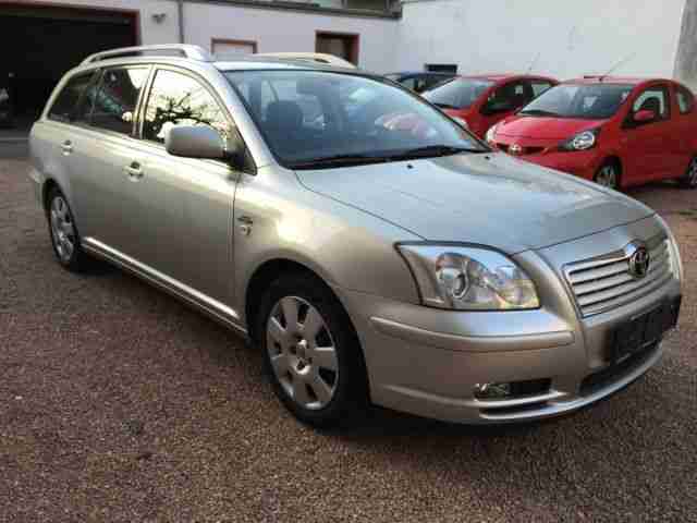 Toyota Avensis Kombi 2.2 D CAT Sol 1.HAND AHK