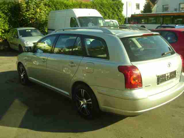 Toyota Avensis Kombi 2.2 D-CAT Sol
