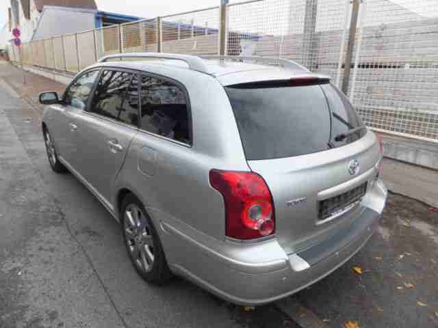 Toyota Avensis Kombi 2.2 D-CAT Travel-1 Hand!!