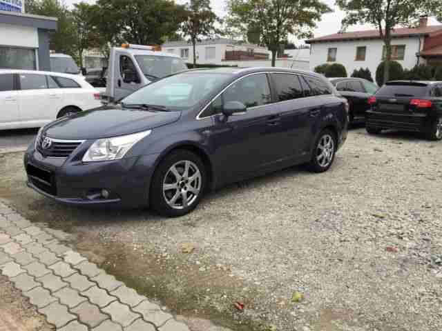 Avensis Kombi Executive
