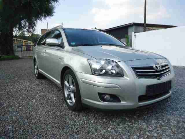Toyota Avensis T25 2.2 D-CAT SOL
