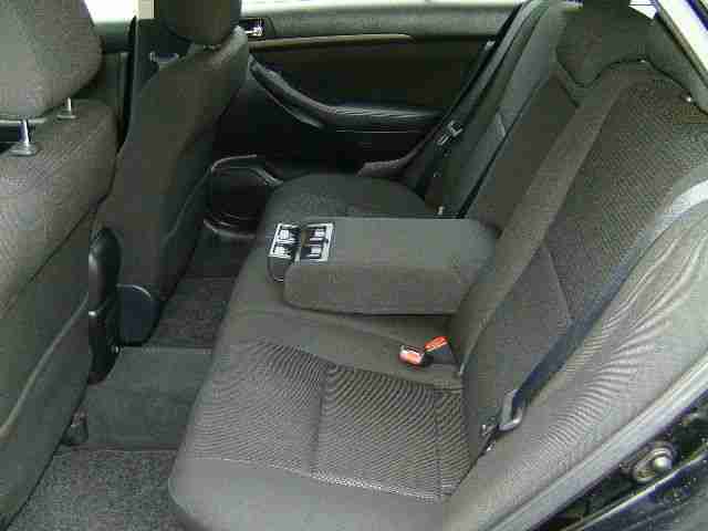 Toyota Avensis1.8 VVT-Combi Sol-TOPZUST.-Scheckheft gew