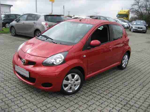 Aygo 1.0 CoolRed 5 Türer