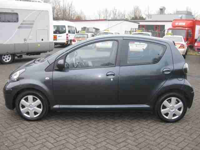 Toyota Aygo Cool Klima 29150 km Tüv 03/2016