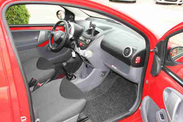 Toyota Aygo Cool+Navi+Klima
