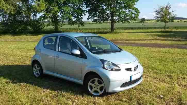 Toyota Aygo Cool gepflegt Top Zustand erste Hand Auto PKW Kleinwagen