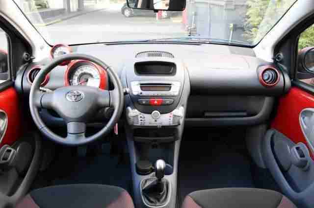 Toyota Aygo CoolRed Alu Klima - kein EU Import -