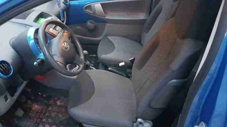 Toyota Aygo Klimaanlage Scheckheft mit Tüv 9 / 2021