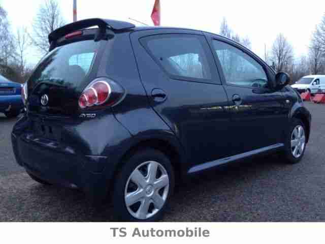 Toyota Aygo Multi Mode 5-türig Klima 2.Hd. HU neuwertig