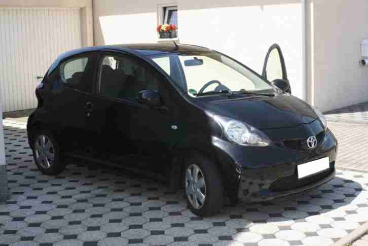 Toyota Aygo Tüv bis 06.2017 NEU!