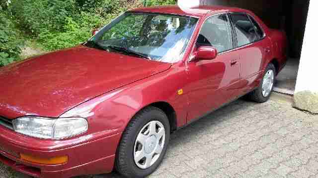 Toyota Camry GL 2,2 l Sehr gepflegt Schweizer Erstzulassung Youngtimer