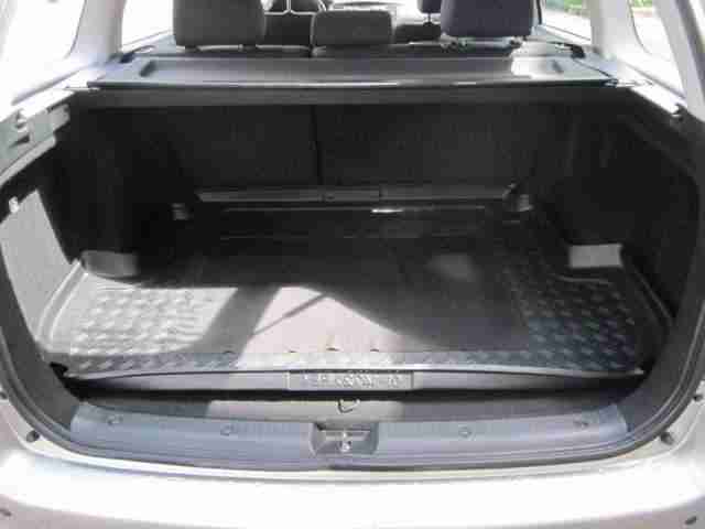 Toyota Corolla 1.6 VVT-i Combi Automatik Sol KLIMA LM 1