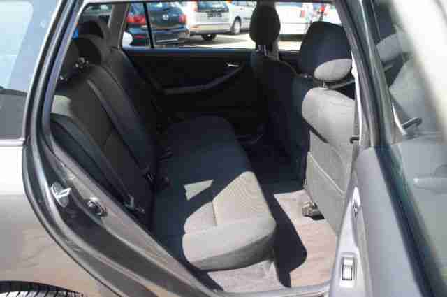Toyota Corolla 1.6 VVT-i Combi Sol