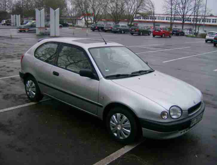 Toyota Corolla E11