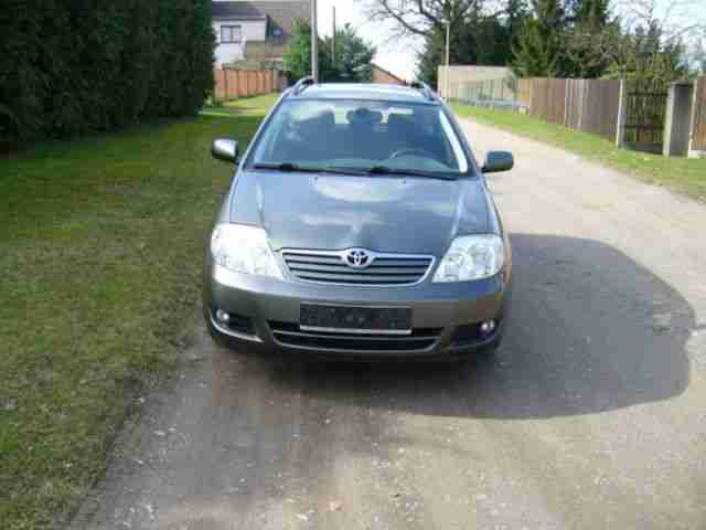 Toyota Corolla Kombi 1.4 Sol