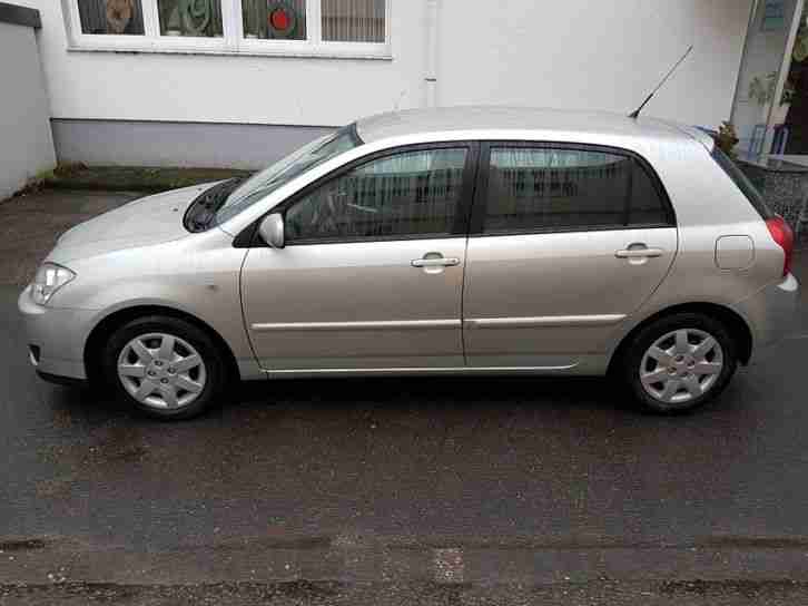 Toyota Corolla VVTI 5 türig Ersthand Garagenwagen