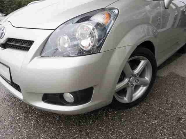 Toyota Corolla Verso 2.2 D-Cat DPF Audiobed.am Lenkrad*