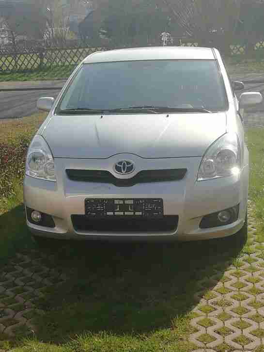 Toyota Corolla Verso BJ 2008 95kW 1, 8ccm Benzin Schaltung Motorschaden