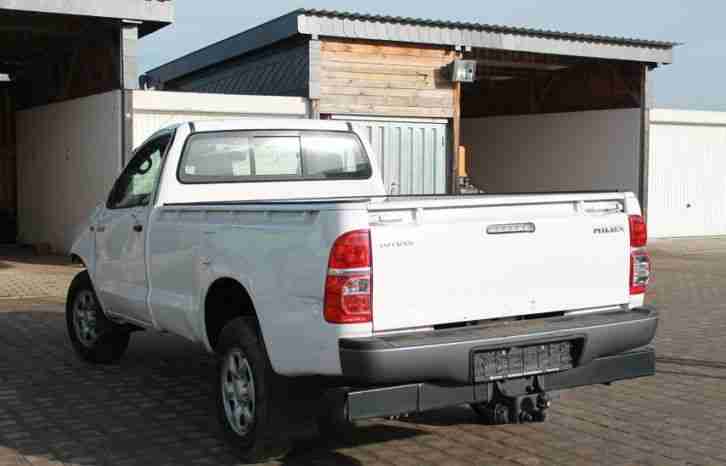 HILUX 4x4 SINGLE CAP 2013 UNFALLSCHADEN WEISS