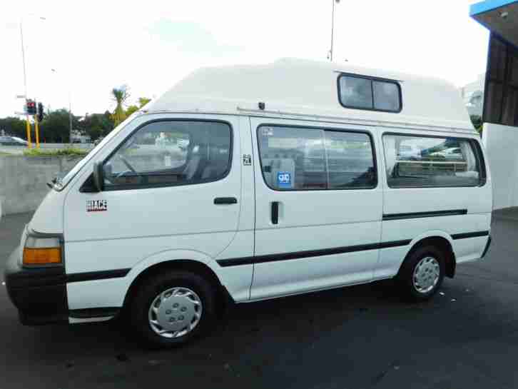 HiAce Campervan – full equipped (SOLAR PANEL) in
