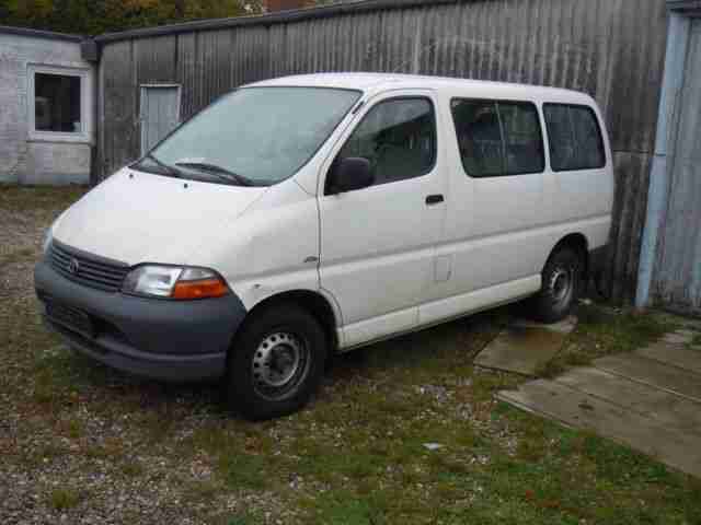 Toyota HiAce D-4D