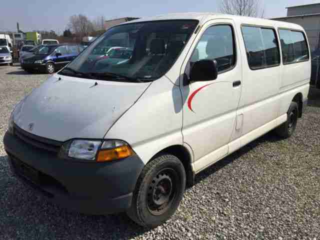 Toyota HiAce TD 9 Sitzer LANG Kein Rost