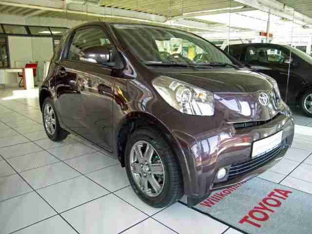 Toyota IQ 1.0 +