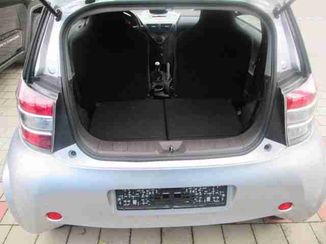 Toyota IQ 1.0
