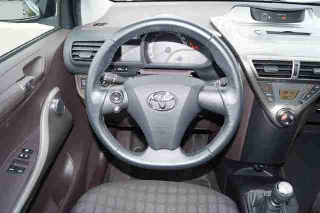 Toyota IQ 1.33 +