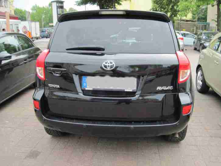 Toyota RAV 4 2.2 D-CAT 4x4 Executive - Leder schwarz - Ganzjahresreifen