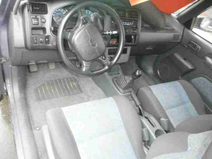 Toyota RAV 4 , Neuer TÜV Bis 11/ 2017, Allrad, AHK , 3 türer, 2,0 L Benzin