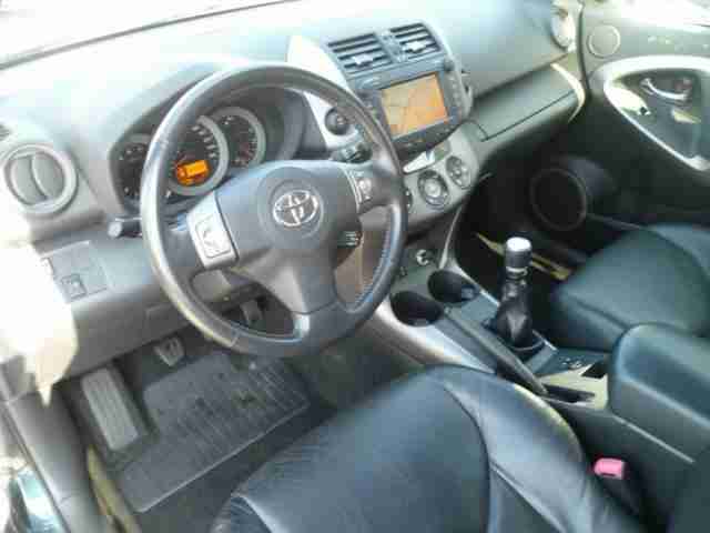 Toyota RAV4 2.2 D-CAT Executive